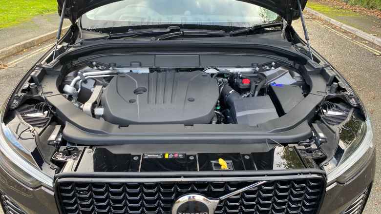 Volvo XC60 2.0 B5P Ultra Dark 5dr AWD Geartronic Petrol Estate